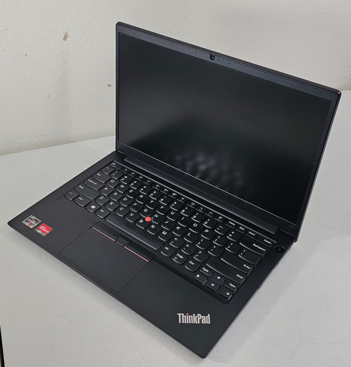 ThinkPad Para trabajo, universidad, programacion — 16GB RAM, 256GB SSD reacondicionada